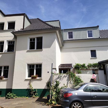 Gartenzimmer Mit Strassenbahn Zu Dom Und Messe โคโลญ ภายนอก รูปภาพ