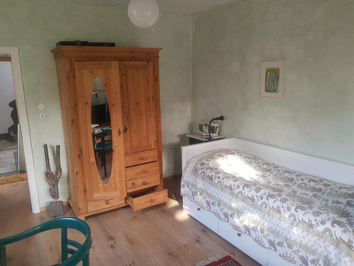 Gartenzimmer Mit Strassenbahn Zu Dom Und Messe โคโลญ ภายนอก รูปภาพ
