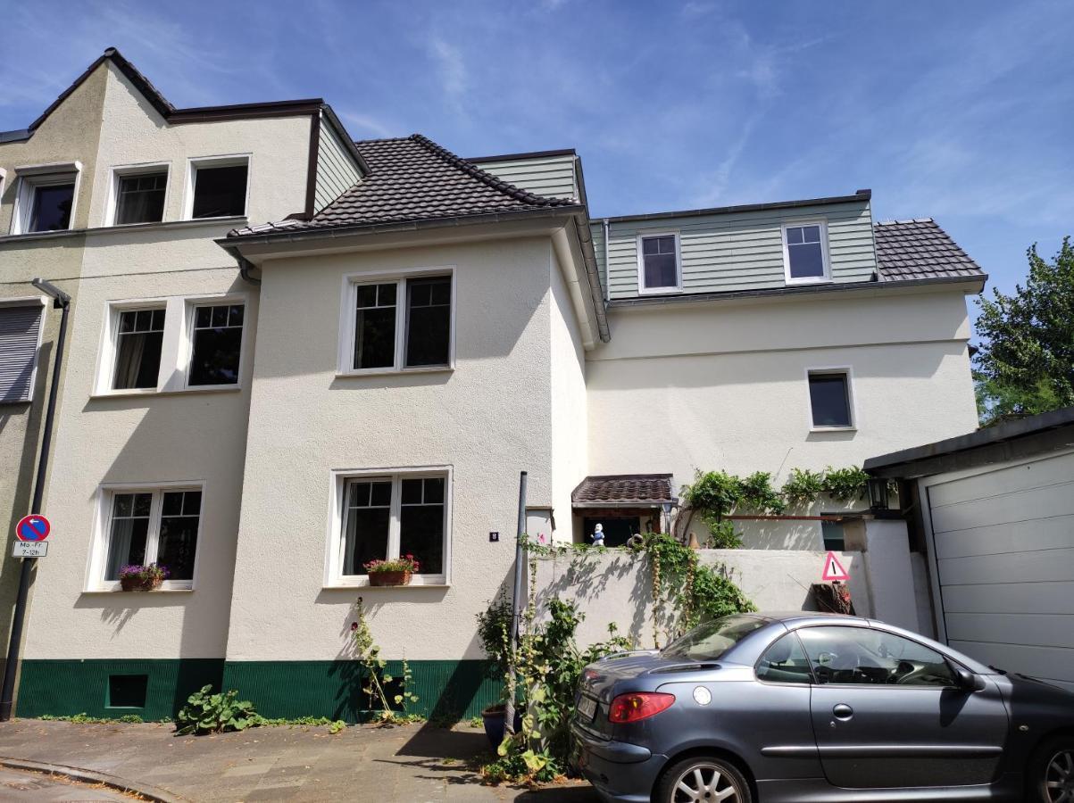 Gartenzimmer Mit Strassenbahn Zu Dom Und Messe โคโลญ ภายนอก รูปภาพ